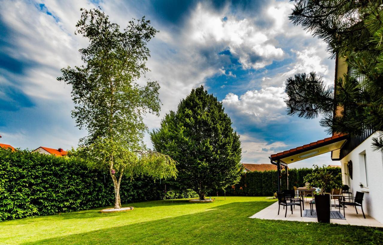 Maison Moderne A La Campagne Le Valdahon Exteriér fotografie